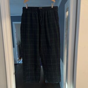 L.L. Bean Men's Scotch Plaid Flannel Sleep Pants Dark Blue and Green